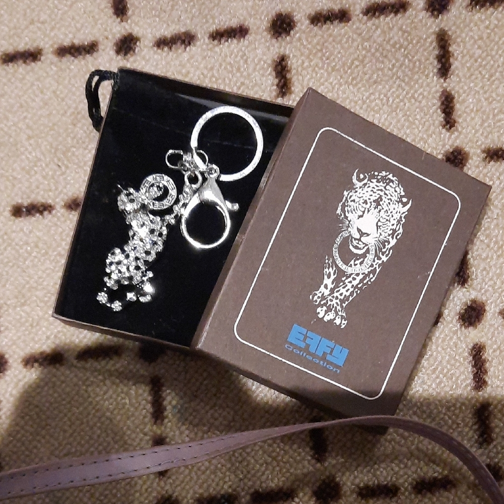 Genuine EFFY Sparkling Leopard Keychain Keyfob- Silver  Rhinestone Charm GIFT 🎁
